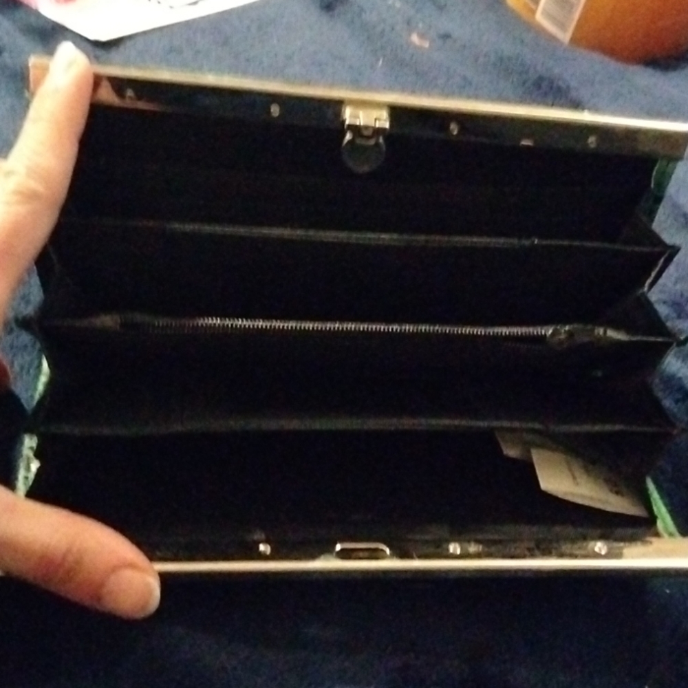 Wallet - Picture 2 of 7